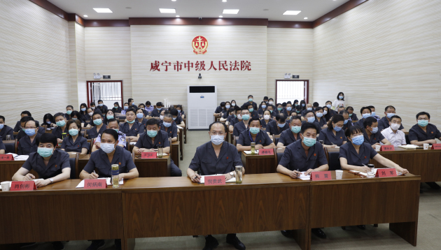 2020年5月21日，市纪委副书记、市监委副主任陈涛为全院干警讲授廉政教育课5_编辑.jpg